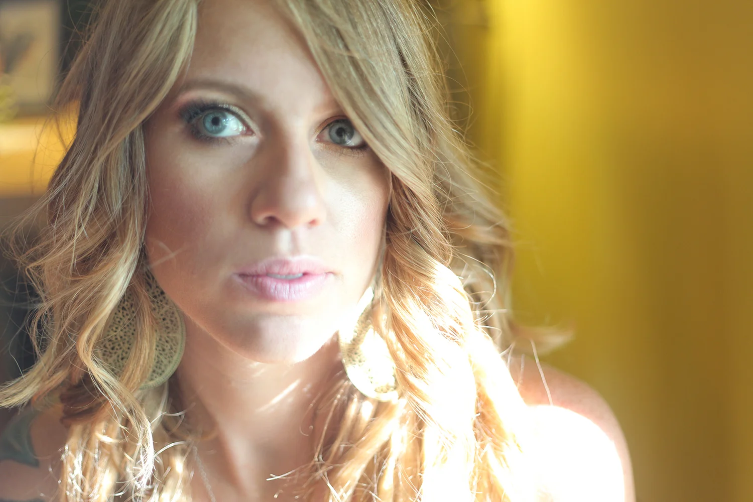 Lacey Cruse Headshot.jpg