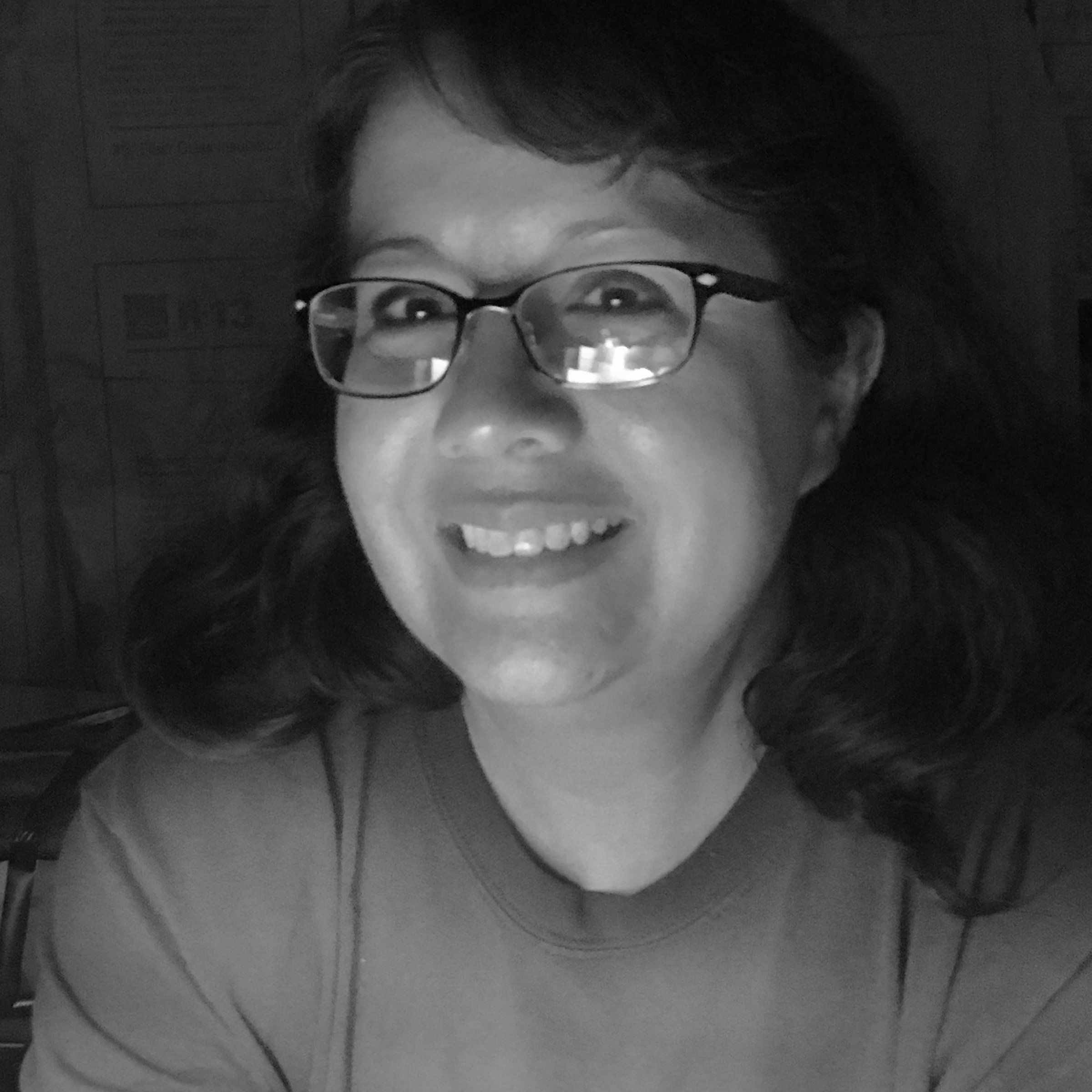 SUSANNE_HEADSHOT.png