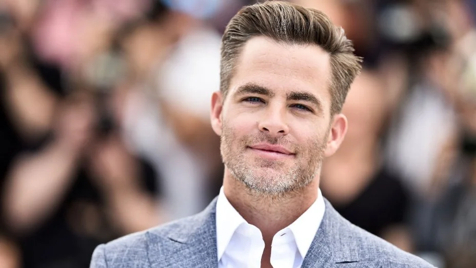 Chris Pine's Carhartt Overalls Redefine Airport Style