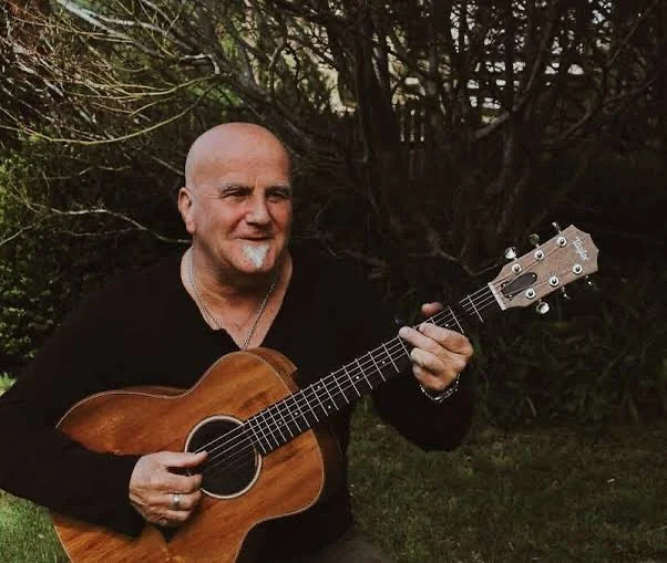 Steve wade is playing at Kelly’s tomorrow night from 7pm - 9pm
Call 9751 1056 or go to our website to make a booking
#dinner #mtdandenong #olinda #dandenongranges #music #supportsmallbusiness