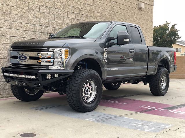 Very clean build featuring our Enforcer front bumper. Great work guys!

Repost @cjcoffroad

A very cool project we have been working on the past few weeks. It is a fresh off the lot @alumiduty with a @carlisuspension 2.5&rdquo; Dominator Kit, 20&rdqu