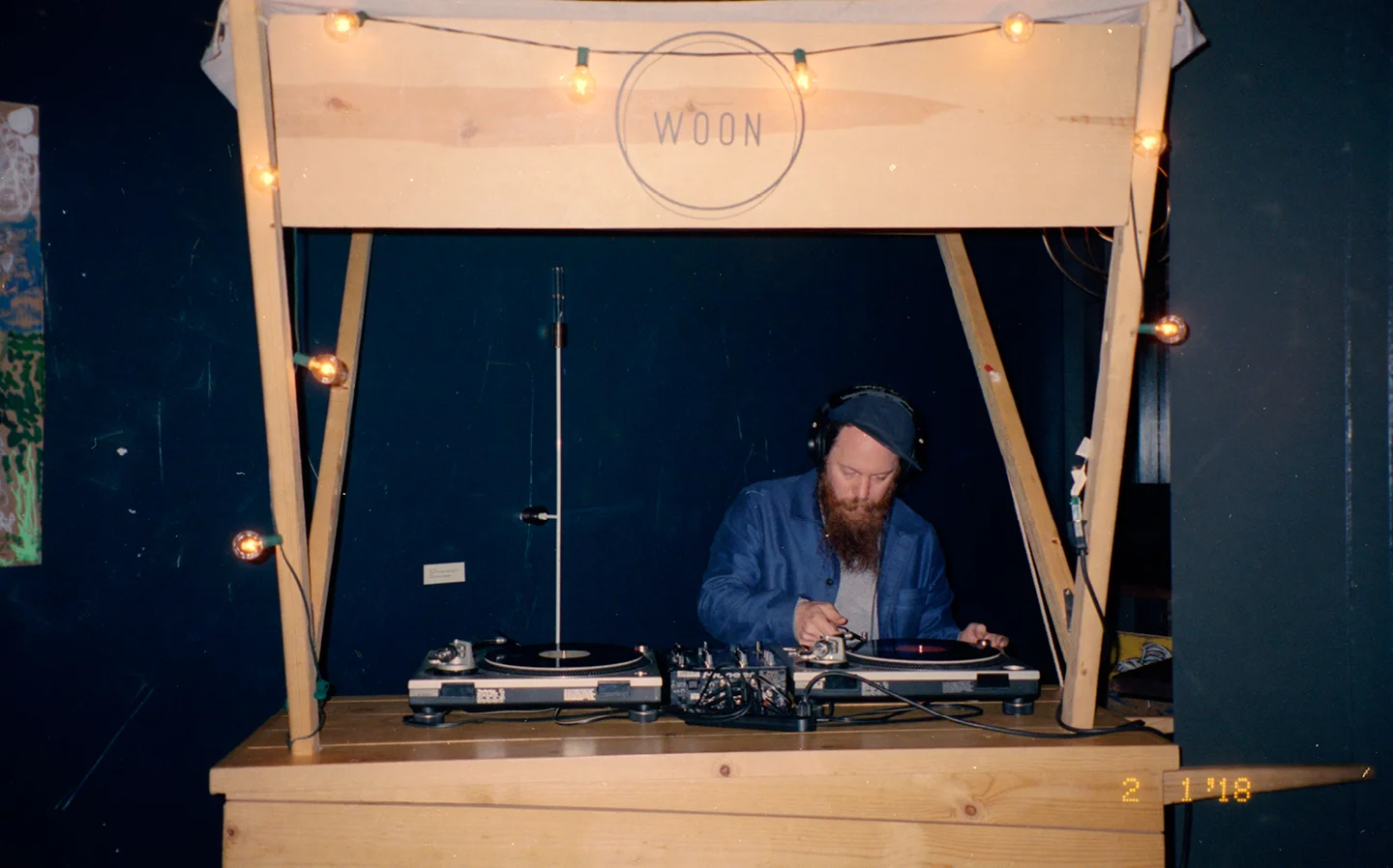 Jasmin Blasco (Dublab) on the Woon cart.