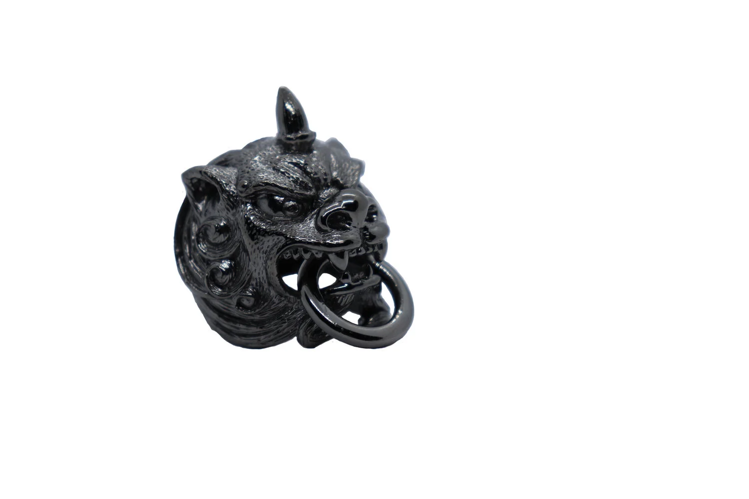 Black+rhodium+Komainu+angle+white+background+2018.jpg