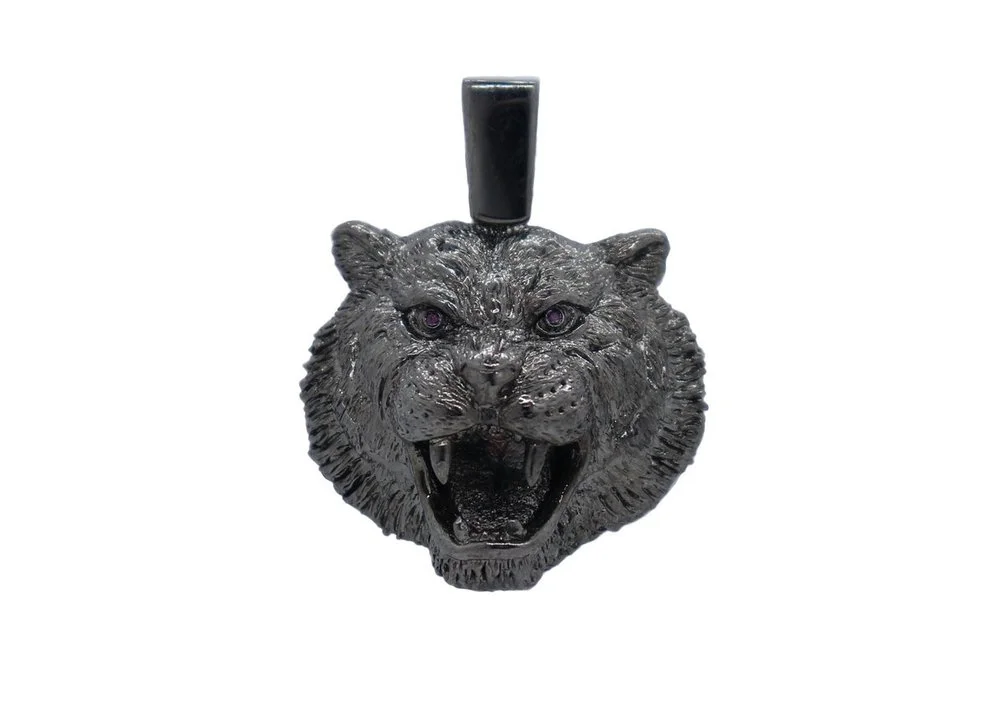 Black+rhodium+Tora+ruby+eyes+white+background+2018.jpg
