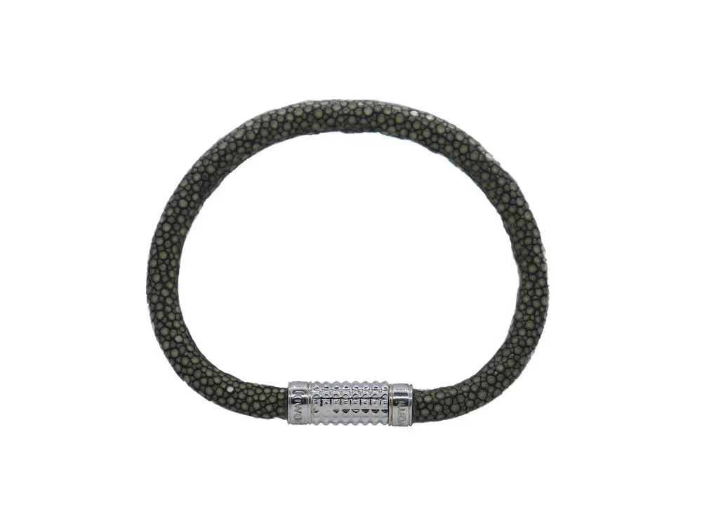 silver+gray+sting+ray+bracelet+white+background.jpg
