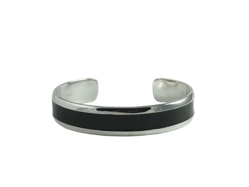 black+enamel+cuff+front+white+background.jpg