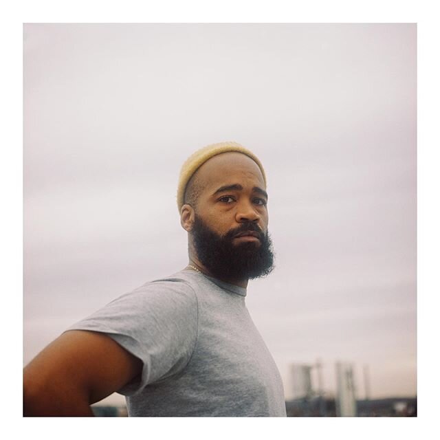 yo @rashidzakat, i love this picture of you. ⁣might be my favorite i&rsquo;ve made of you.
⁣
taken with my Yashica 124g on an unseasonably warm day in February, 2020, on the studio roof.
⁣
#yashicamat124g ⁣
#portra400⁣
#makeportraits