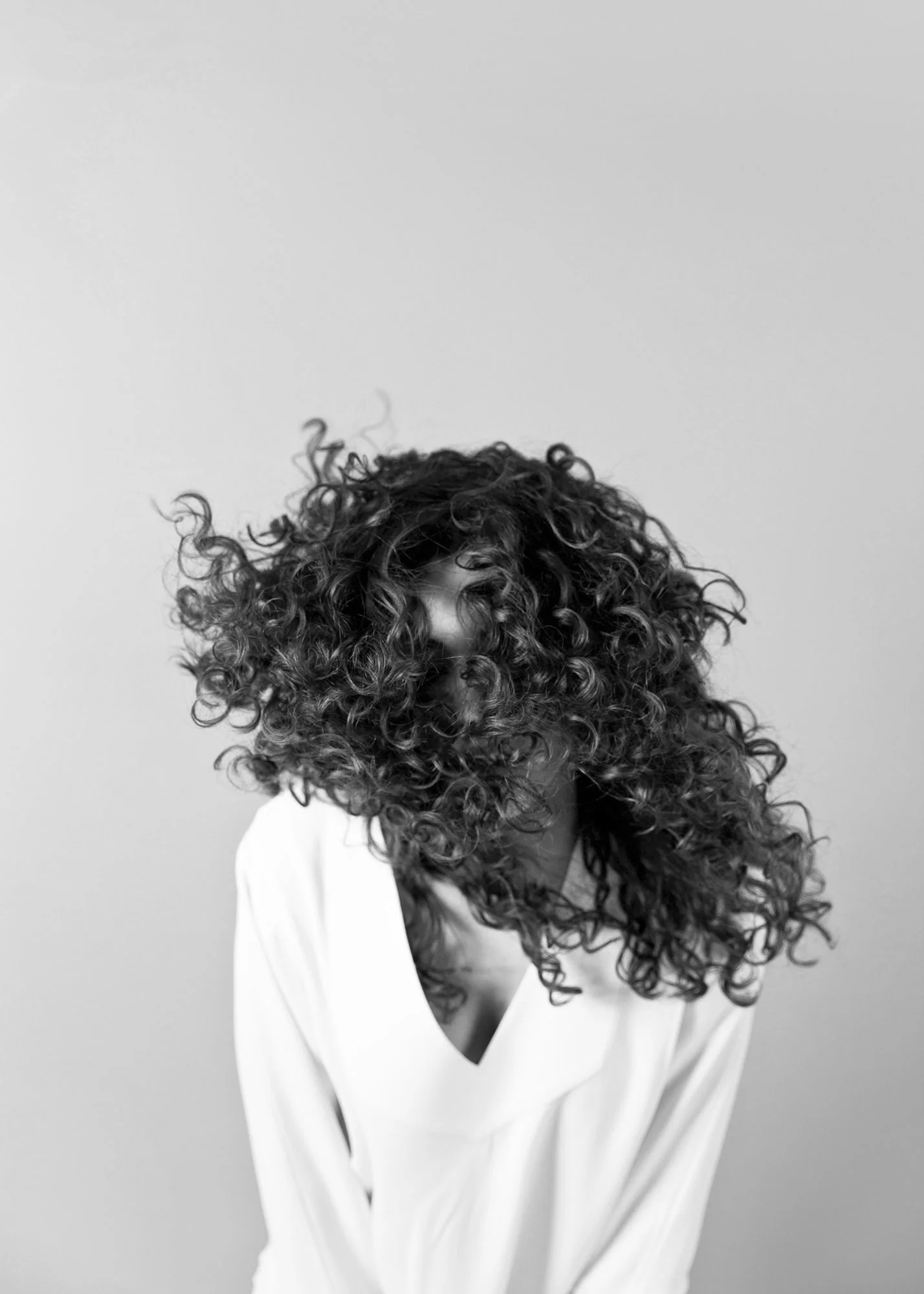 AntonioSalon_CMHicks_Model 3_111-BW-web.jpg