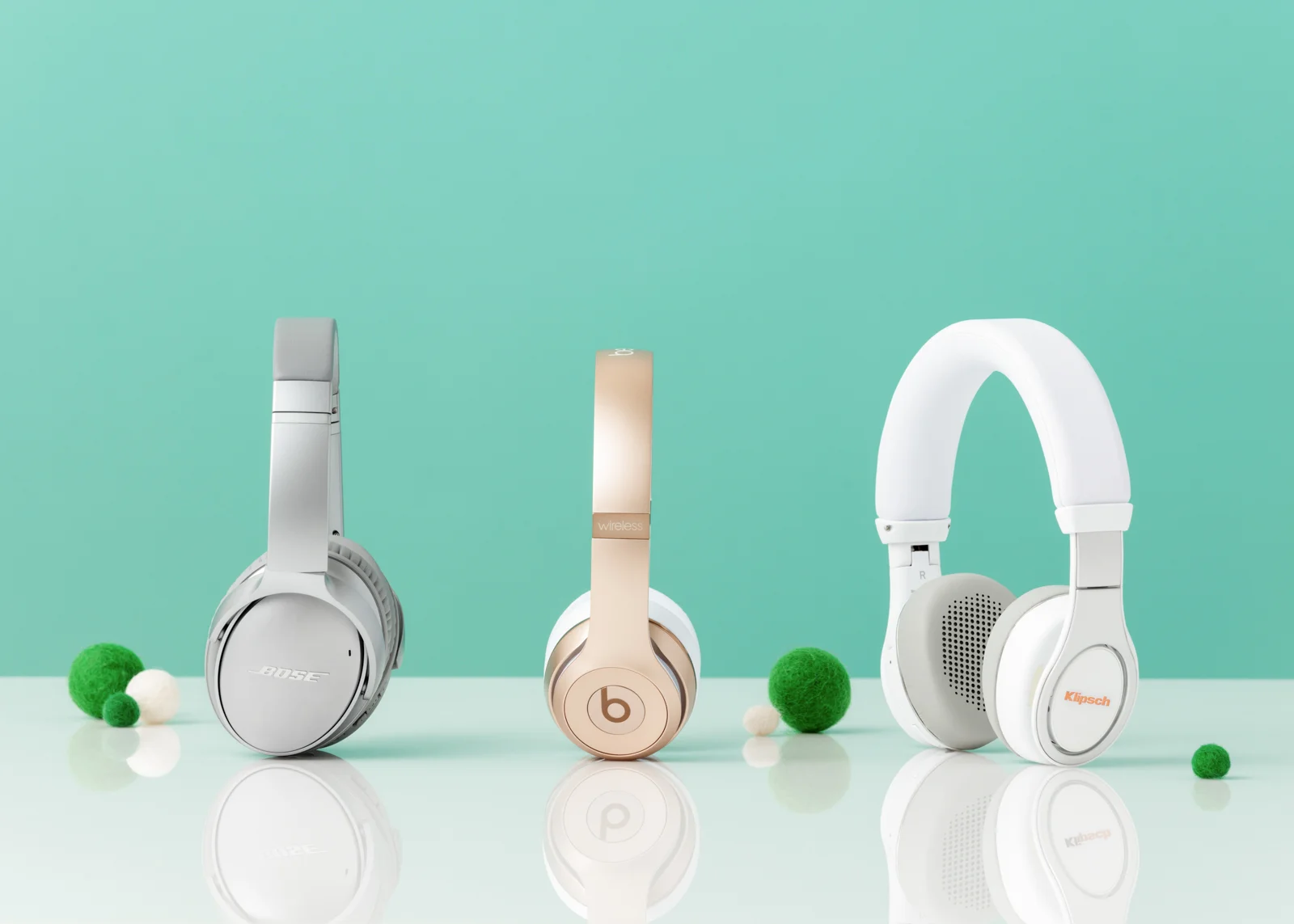 22-Holiday17_Tech_Headphones-810-V03-1600px.JPG