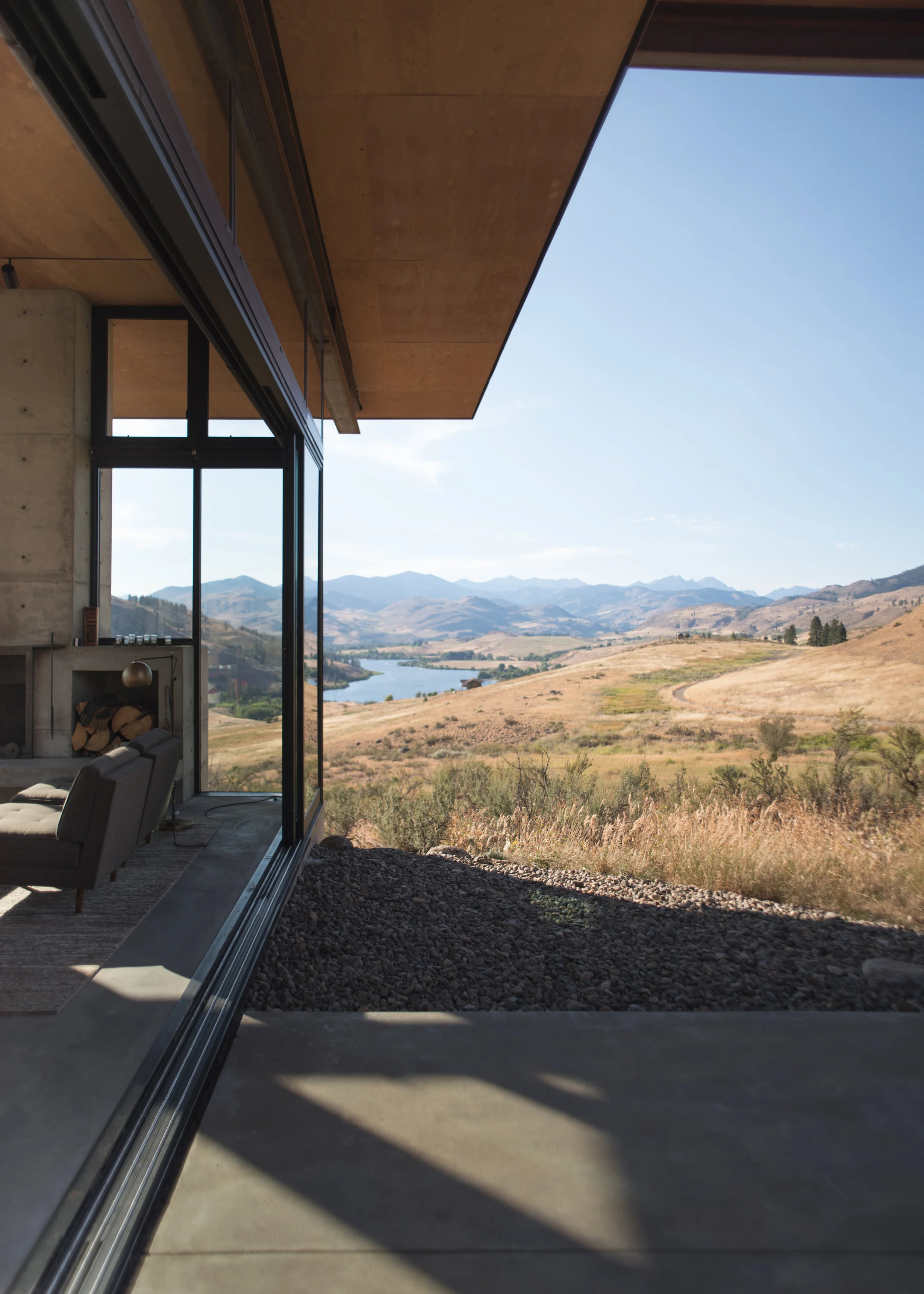 Stud Horse Residence by Olson Kundig Architects
