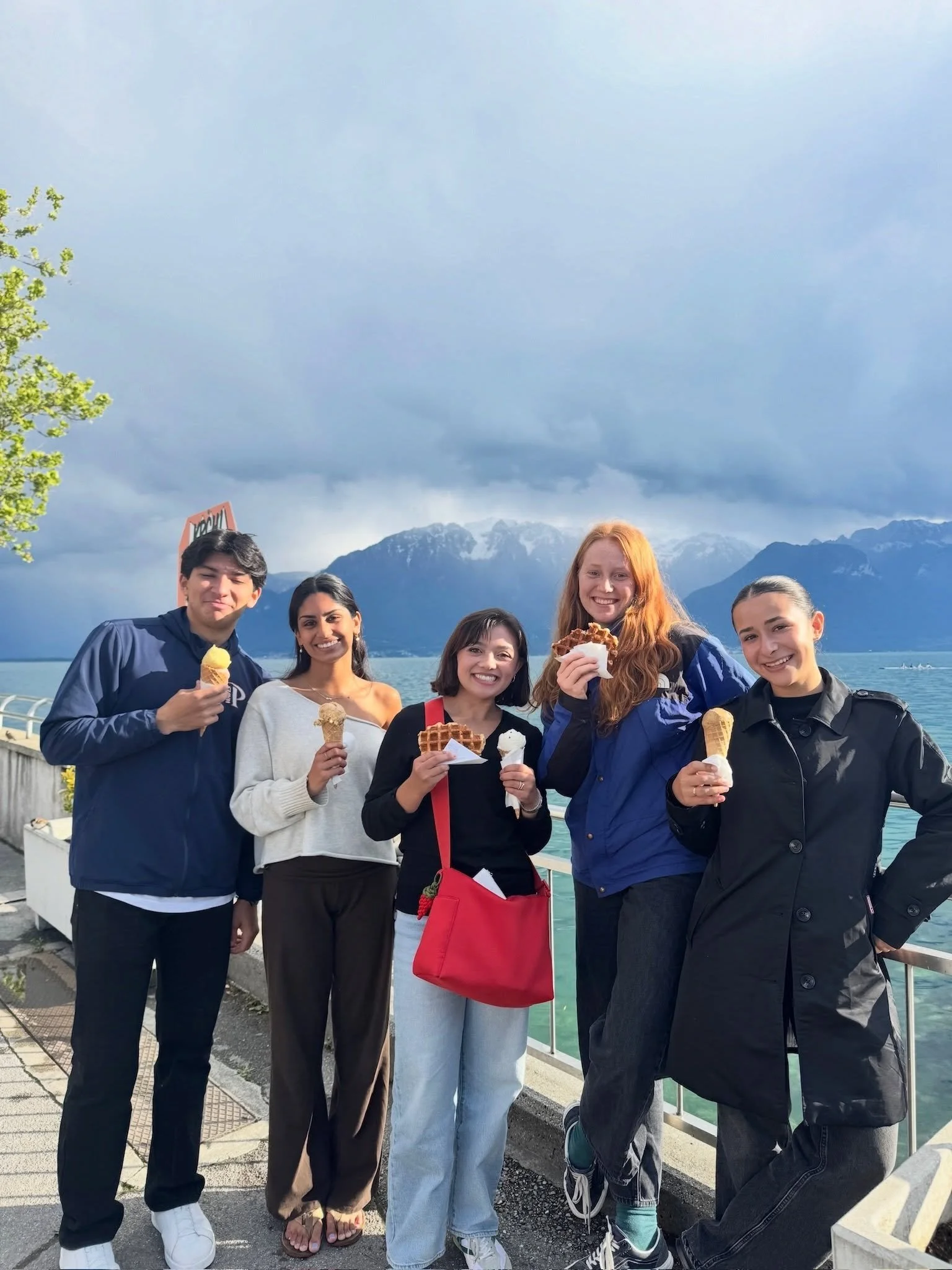 One thing about us&mdash;we love a post-dinner ice cream run at Babette&rsquo;s 🍦✨🌊

#pepperdineswitzerland #switzerlandprogram #swissrugged