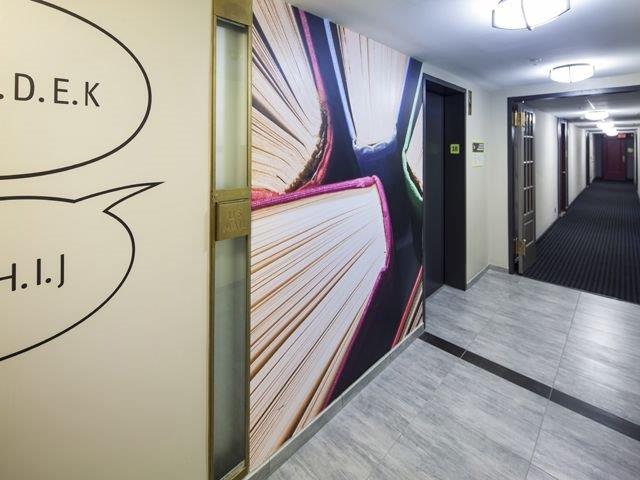 AVA Book Wallcovering.jpg