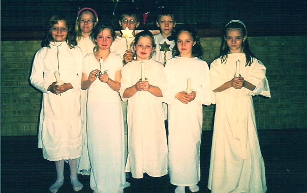 Middle school Lucia. I'm the one on the far right.