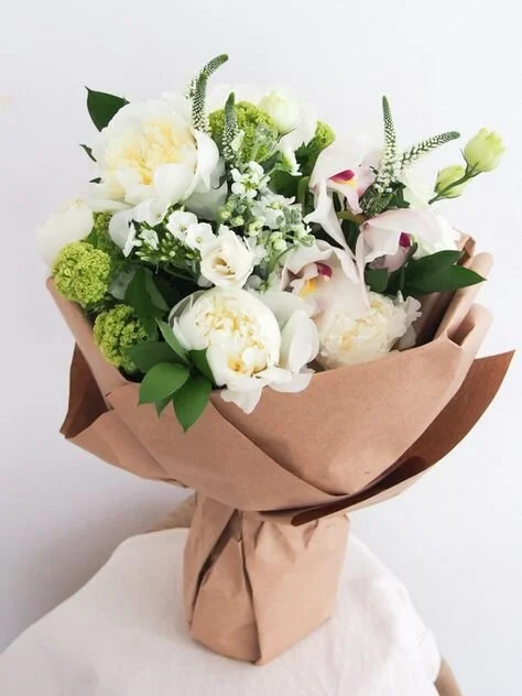 Wrapped Bouquet 2.jpeg