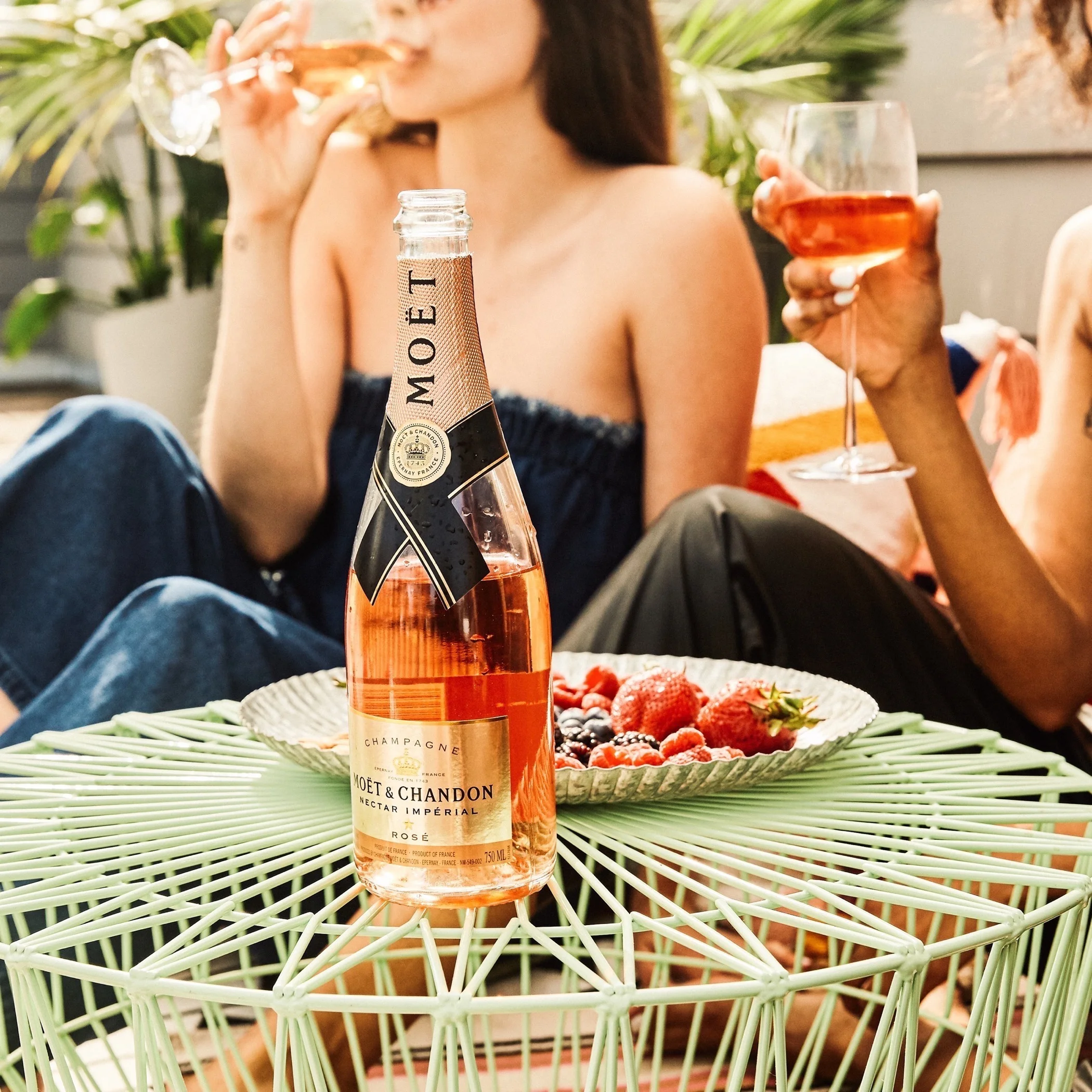 172805_moet102658.jpg