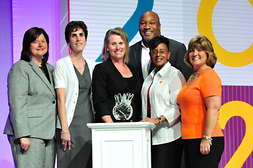 Left to right: Laura Taylor, WBENC Board Chair and Vice President, Strategic Sourcing and Procurement Operations, Pitney Bowes; Kim Brown, Vice President, General Procurement, Dell; Applause Award Winner Cyndi Hopkins, Director, Global Supplier Diversity, Dell; Brian Hall, Manager, Supplier Diversity/Outreach, Small Business Liaison Officer, Shell; Applause Award Winner Debra Stewart, Director, Supplier Diversity, Workforce Development and Diversity Outreach, Shell; Pamela Prince-Eason, President & CEO, WBENC . 