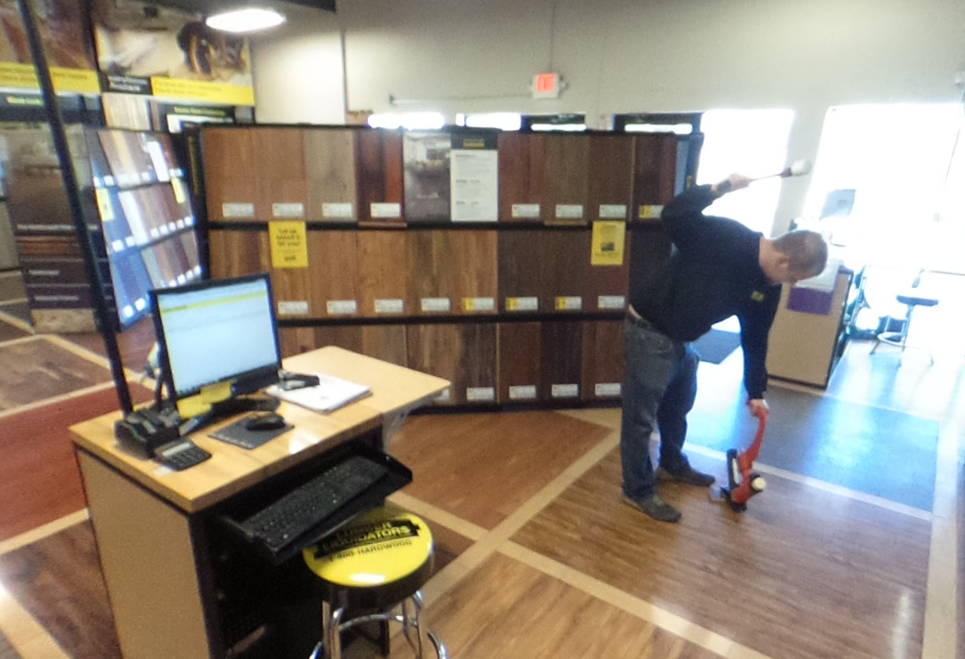 Google Maps Showroom Virtual Tour for Lumber Liquidators in Blaine, MN