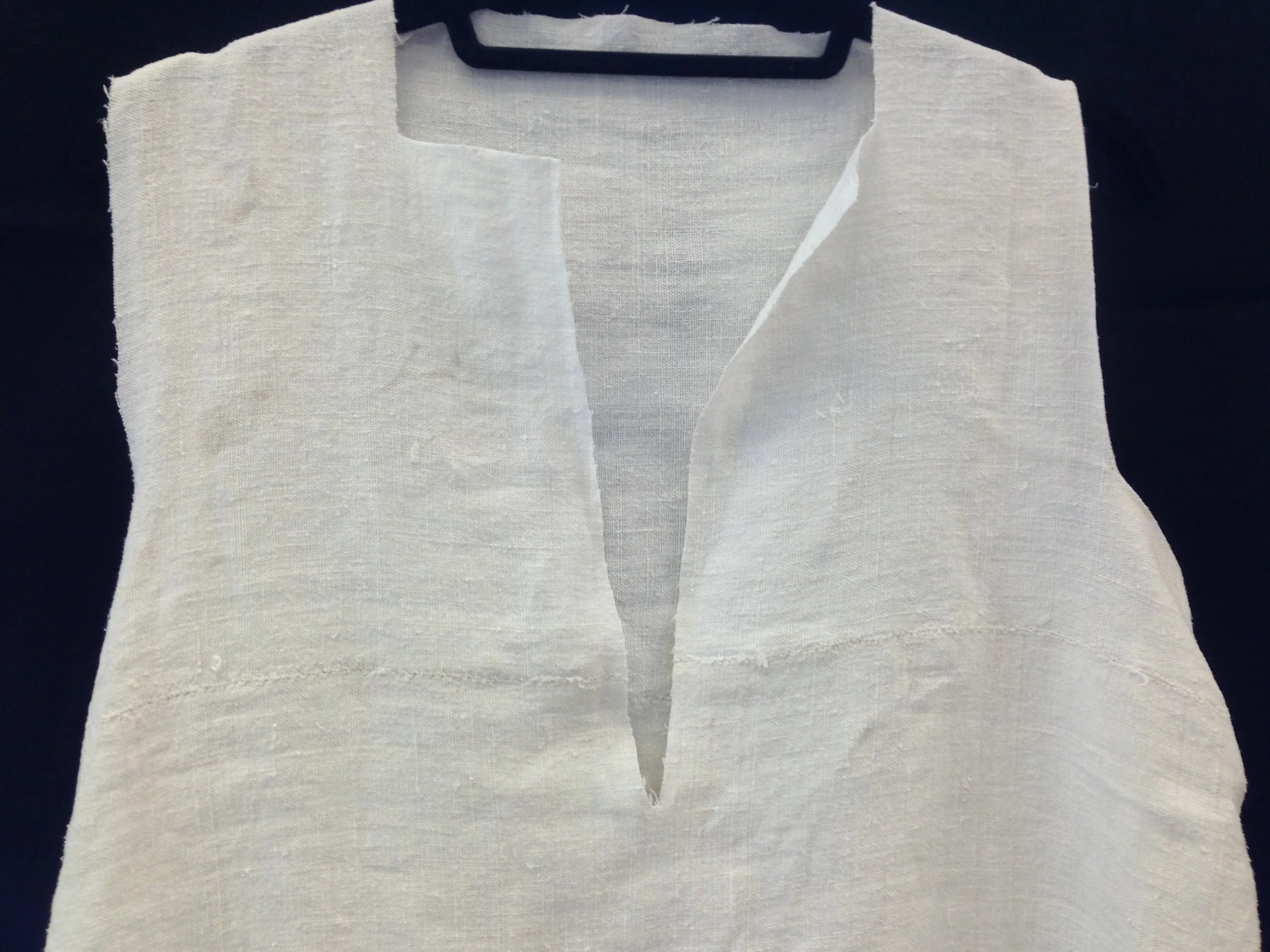 Dress Sewing Patterns and Linen, the Perfect Pairing!