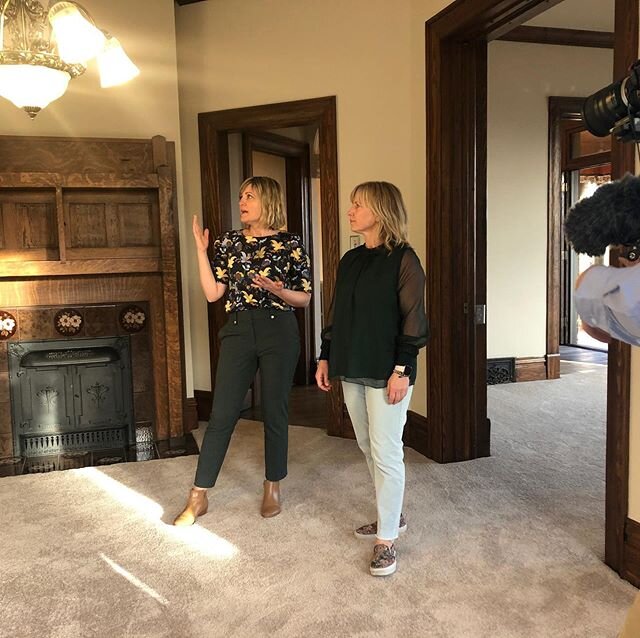 In the process of making a little video&mdash; stay tuned for the finished product!!
:
:
:
:
:
:
:
:
:
:
:
:
:
:

#realstate #realty #realtor #remodle #urbanrevivalstaging #urbanrevival #staging #slc #urbanrevivalstagingslc #homestaging #homestagings