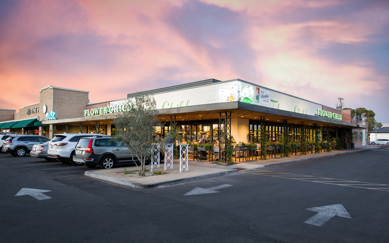 "Uptown Plaza," Uptown Phoenix, development, Vintage Partners; landscape architecture, Floor & Associates