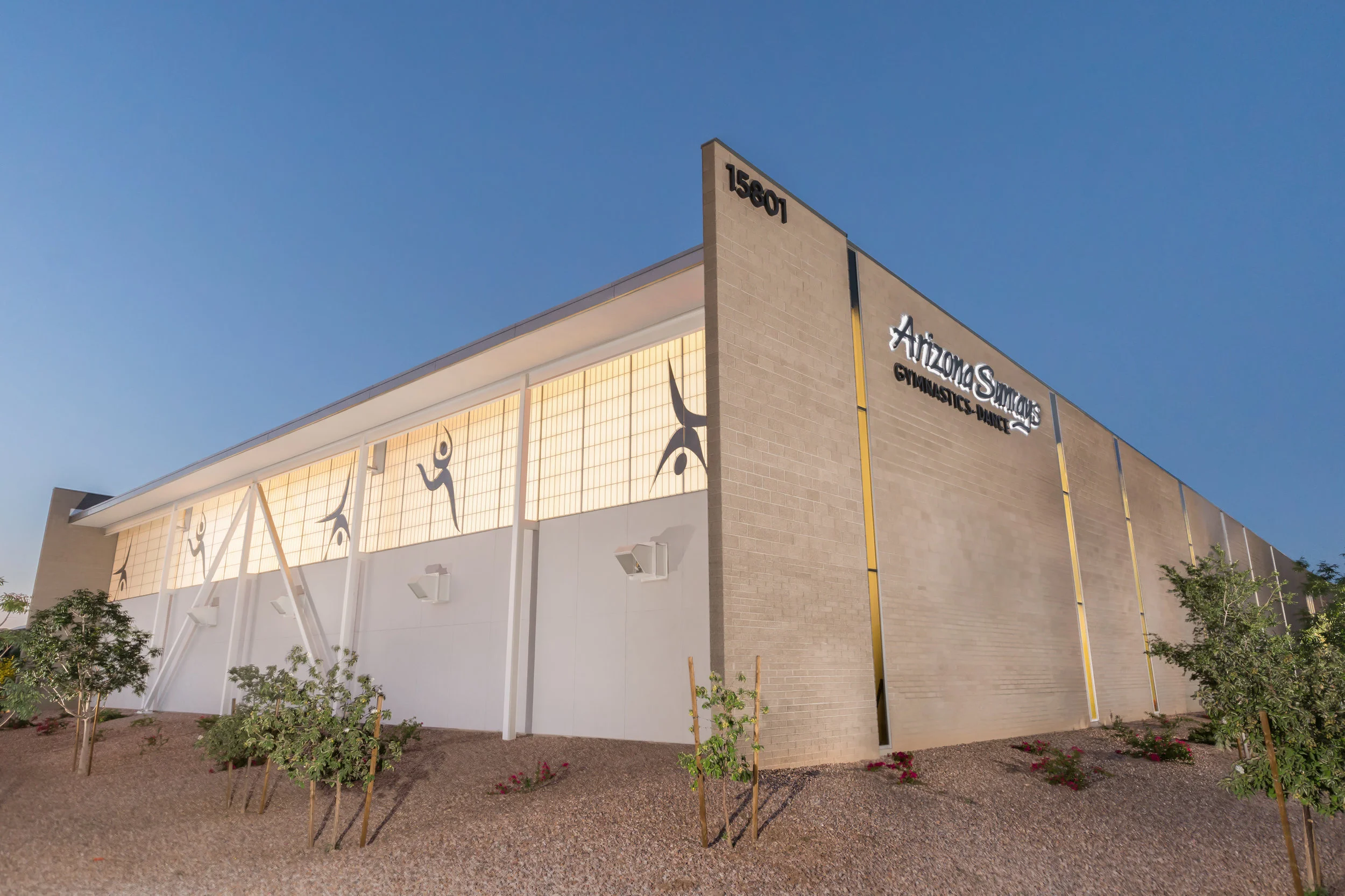 Sunrays Exterior-002.jpg