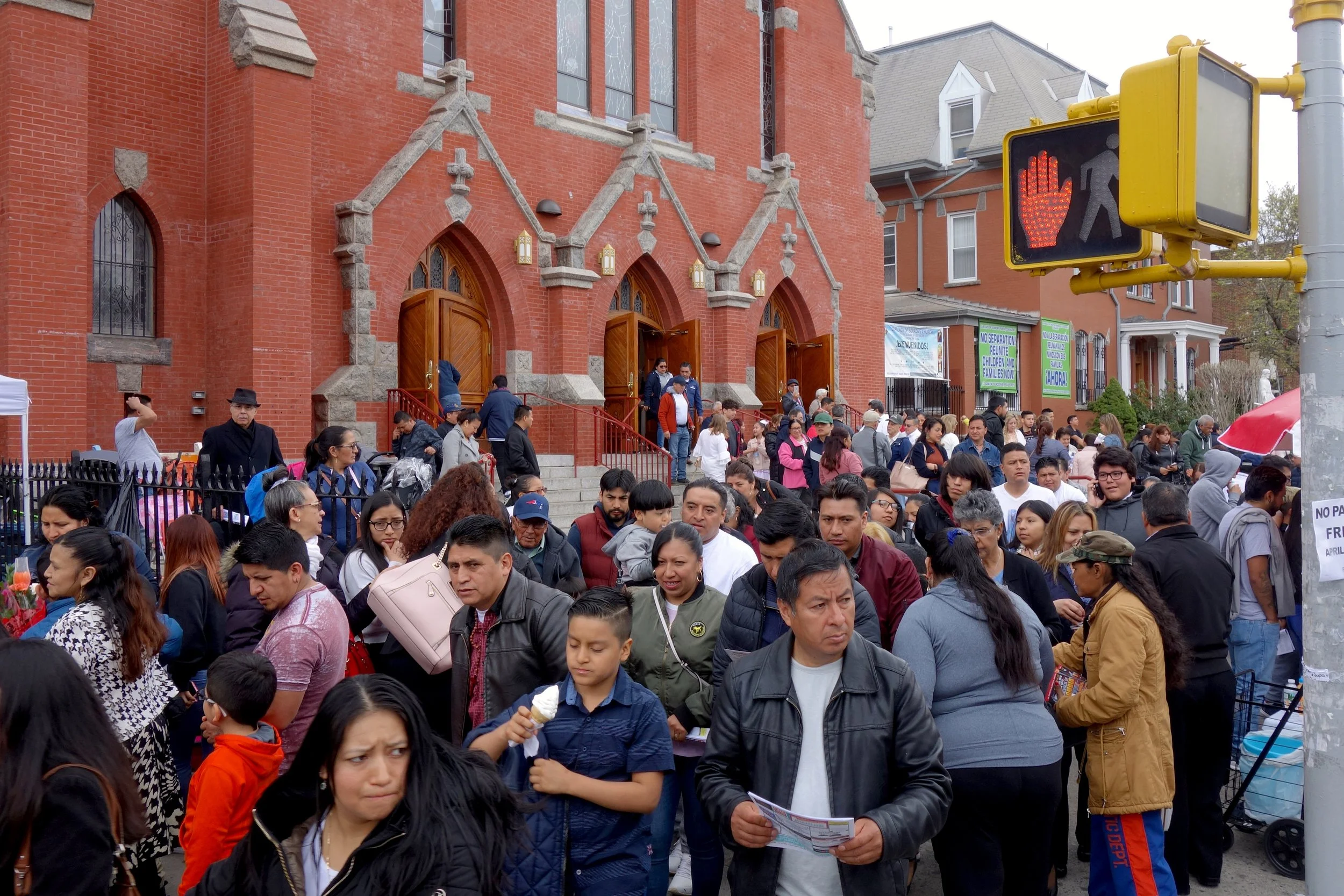 Camera in Hand, Bringing a ‘Mash-up’ Borough into Focus