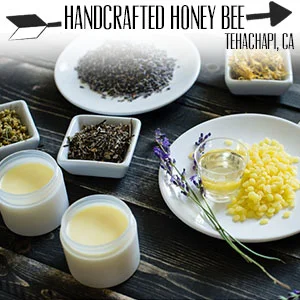 www.handcraftedhoneybee.com