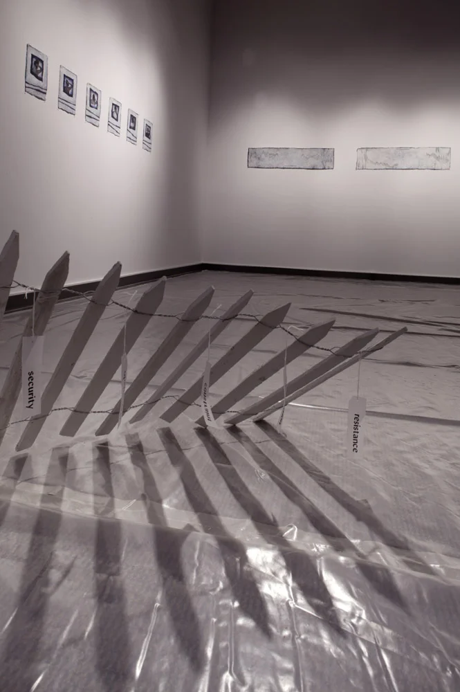 2005, Fences Enclosing Nothing (installation view 2)