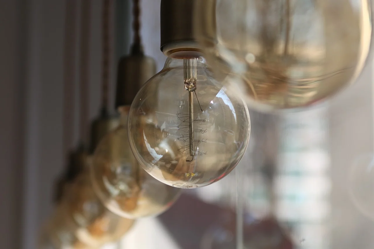 light-bulb-743965_1280.jpg