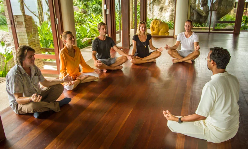 How to Meditate the Right Way