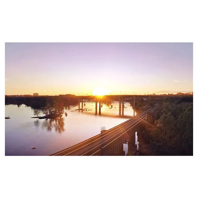 Capturing the feels of this stunning sunset on the James is what it's all about. Fly with SnapSteady!