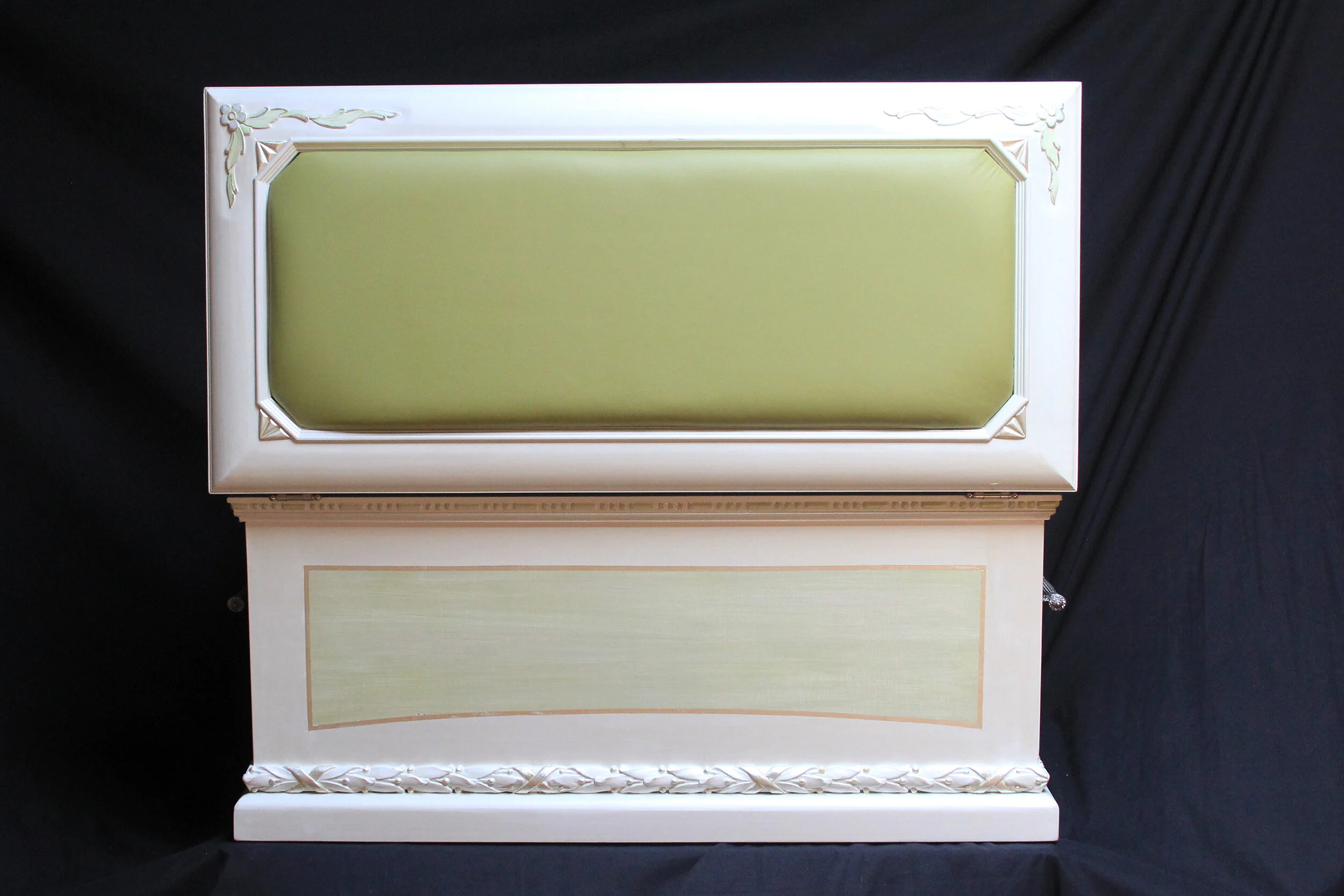 Lovely-Laurel-Hope-and-Treasure-Chest-4640.JPG
