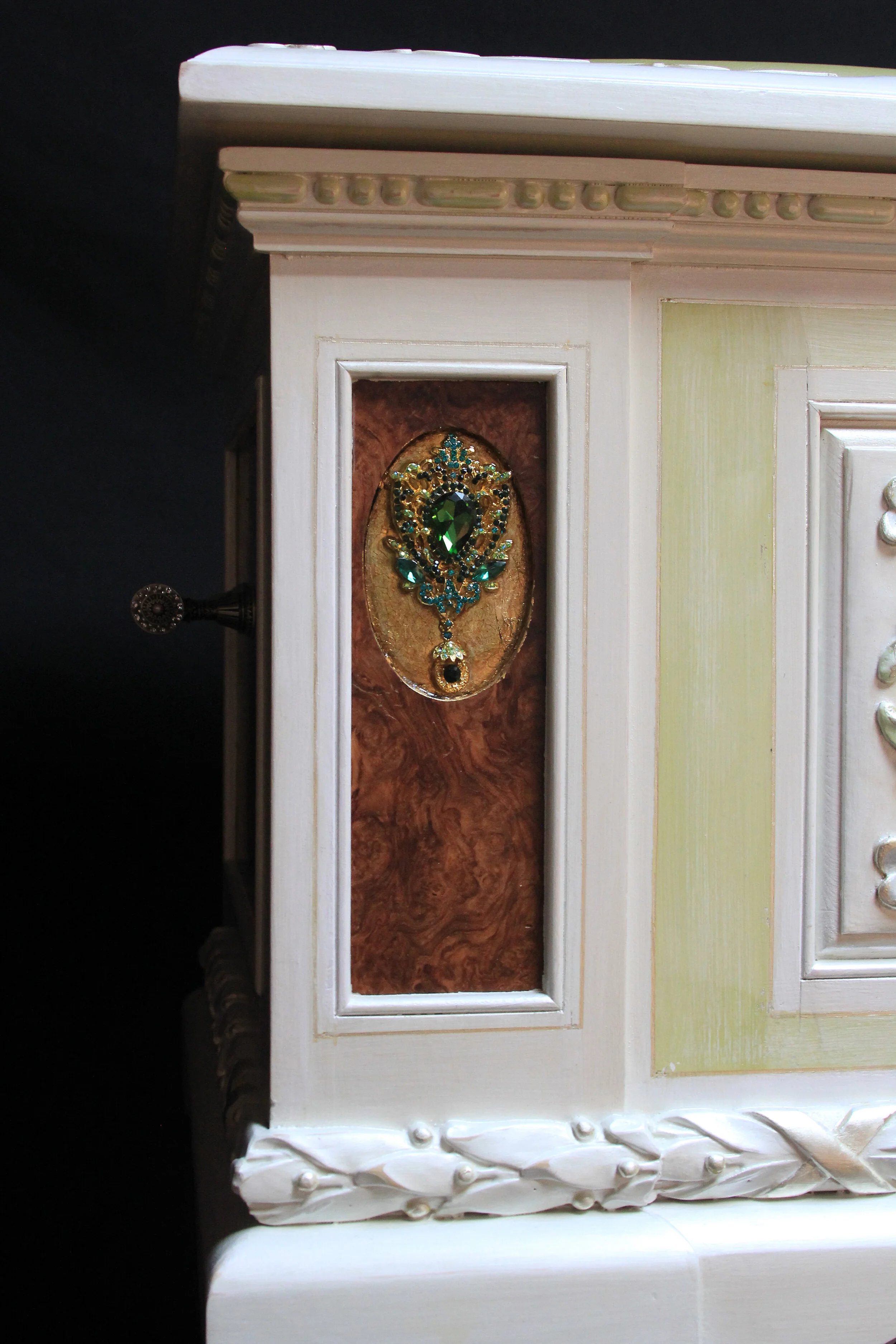 Lovely-Laurel-Hope-and-Treasure-Chest-4653.JPG