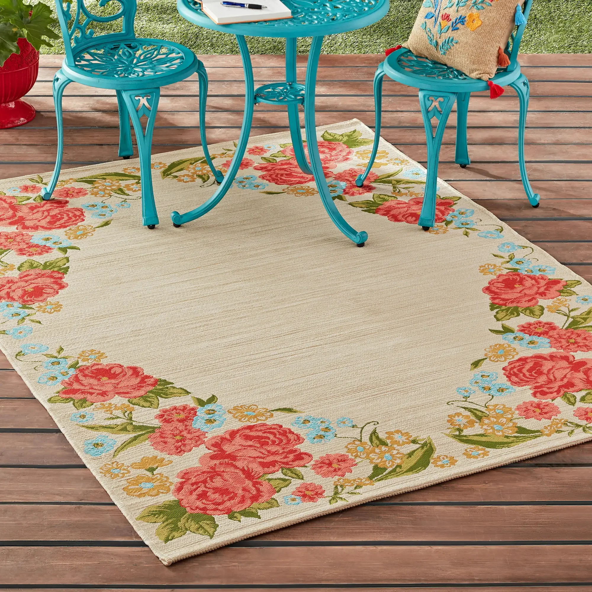 The-Pioneer-Woman-6-x-9-Sweet-Rose-Outdoor-Rug.webp