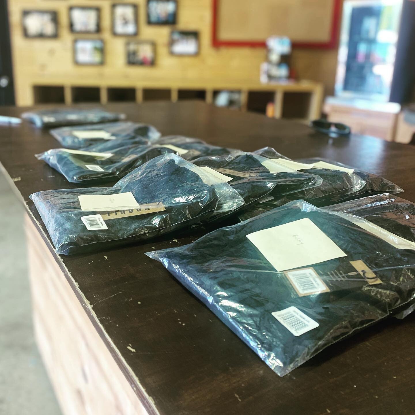 We ❤️ our coaches! New @nobull CrossFit Games T-Shirts for our amazing coaching team 🙌🏻💪🏼 

Will they let me take a pretty pic of them all matching though? #doubtful 

#coachlove #coachappreciation #nobull #crossfitgames #squadgoals