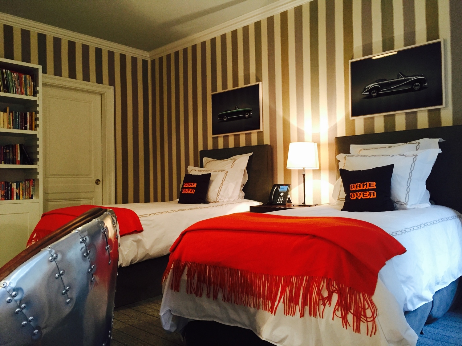 Fabric wallcovering installation