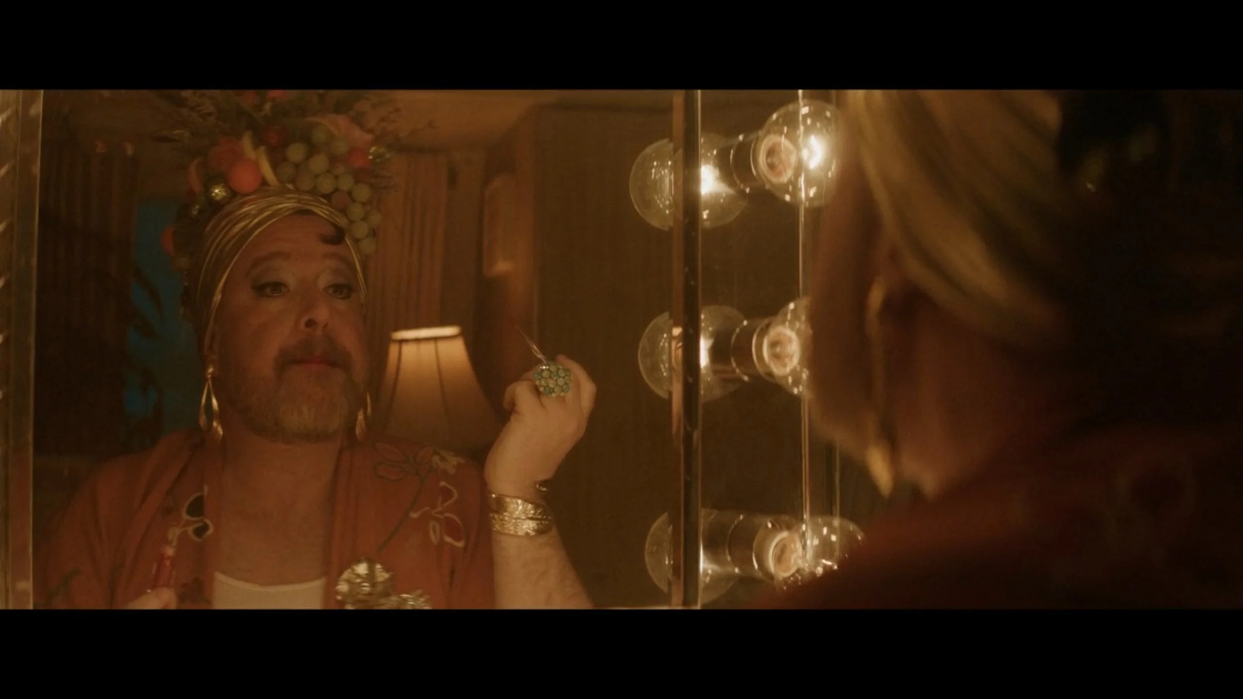VS--Hulu-AmericanHorrorStories-S3E8Leprechaun-18’05”.jpg