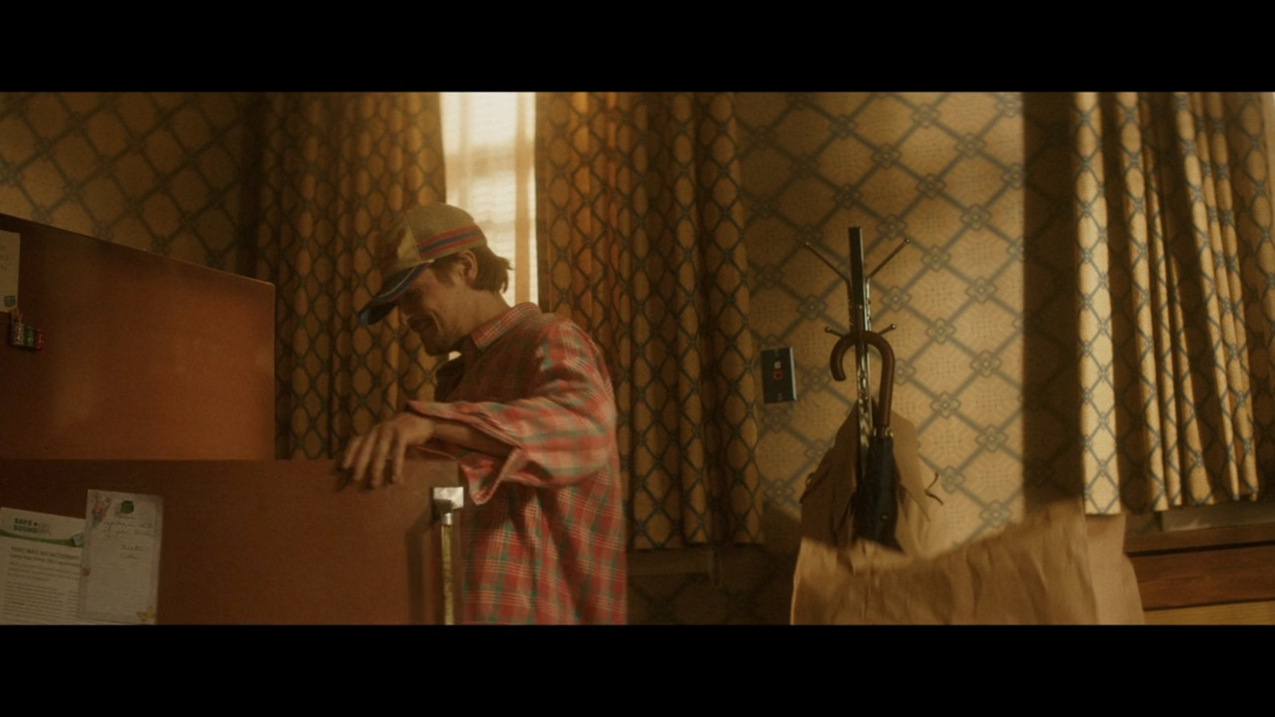 VS--Hulu-AmericanHorrorStories-S3E8Leprechaun-5’00”.jpg