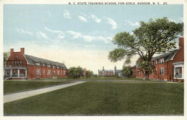trainingschoolpostcard1.jpg