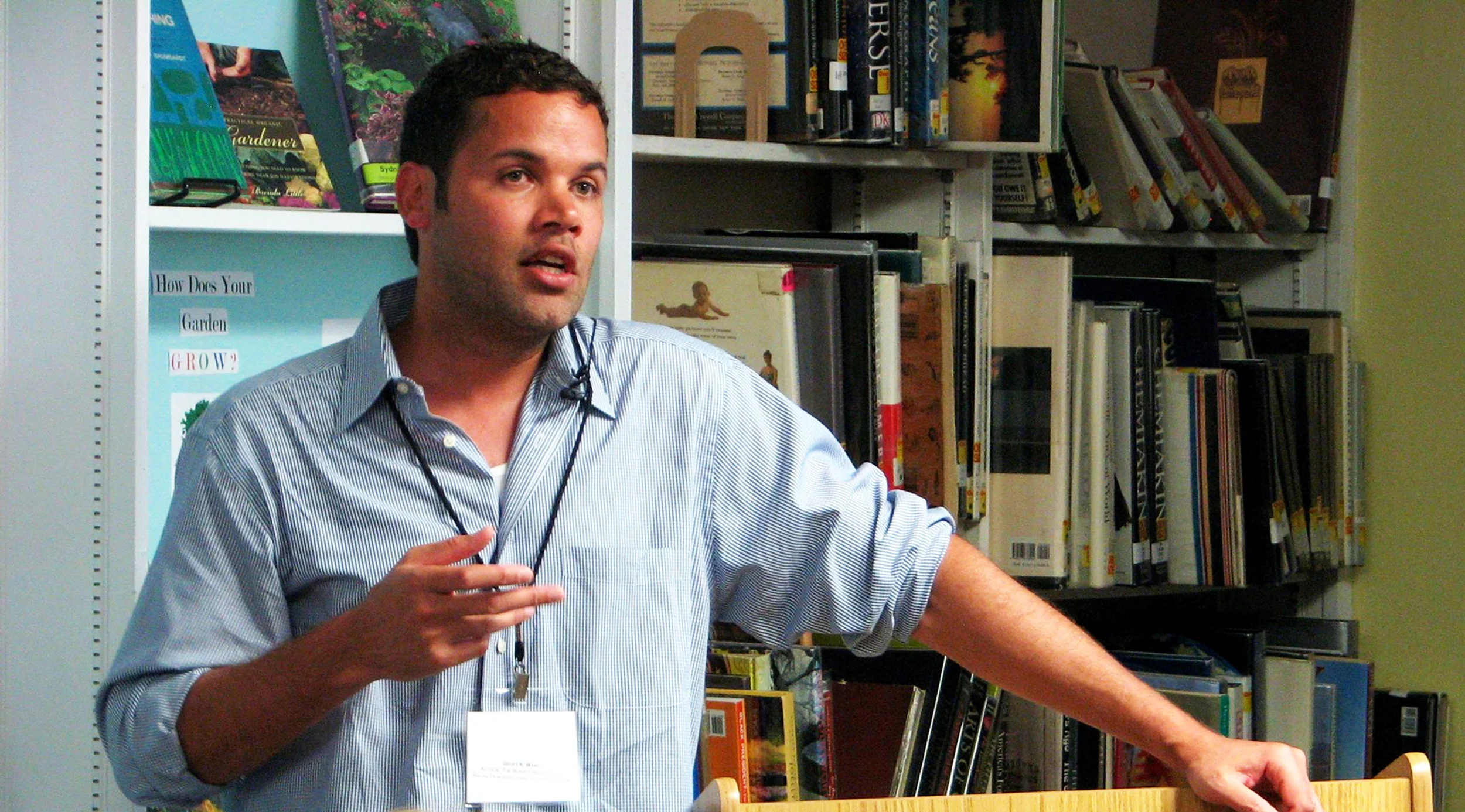 Geoff Ward presents in at the Hudson Area Library in Hudson, NY