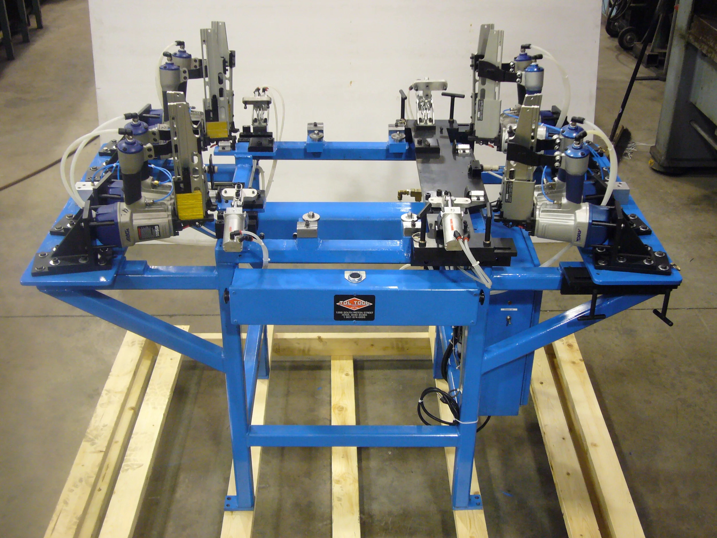 SKID STAPLING MACHINE