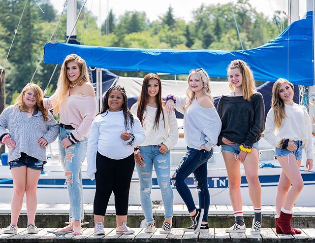 Summer&rsquo;s end is just the beginning of scrunchie season 💁&zwj;♀️.
.
📸 @tedescophotography 📸.
.
.
#allbows #allbowsmodel #allbowsbrandrep #cheerabilities #summertime #gigharbor #cheerleading #allbowsornobows #cheer #summertimeforever