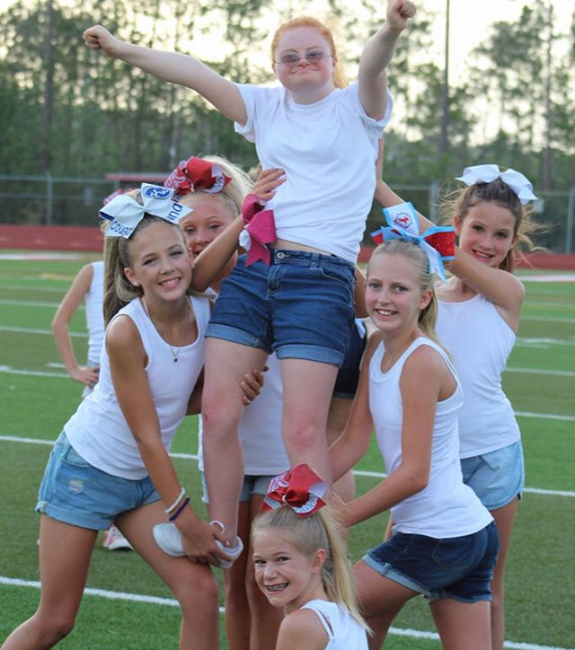 Inclusion empowers everybody 💪💕
.
.
.
💕@starsviperskatyrainboas @deliliah_lilly @bryleegcheerlife 💕
.
.
.
#allbows #allbowsbrandrep #allbowsornobows #inclusion #cheerabilities #specialneeds #cheer #cheerleaders #cheerleading