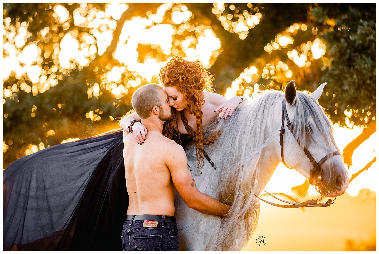 couples shoot with horse