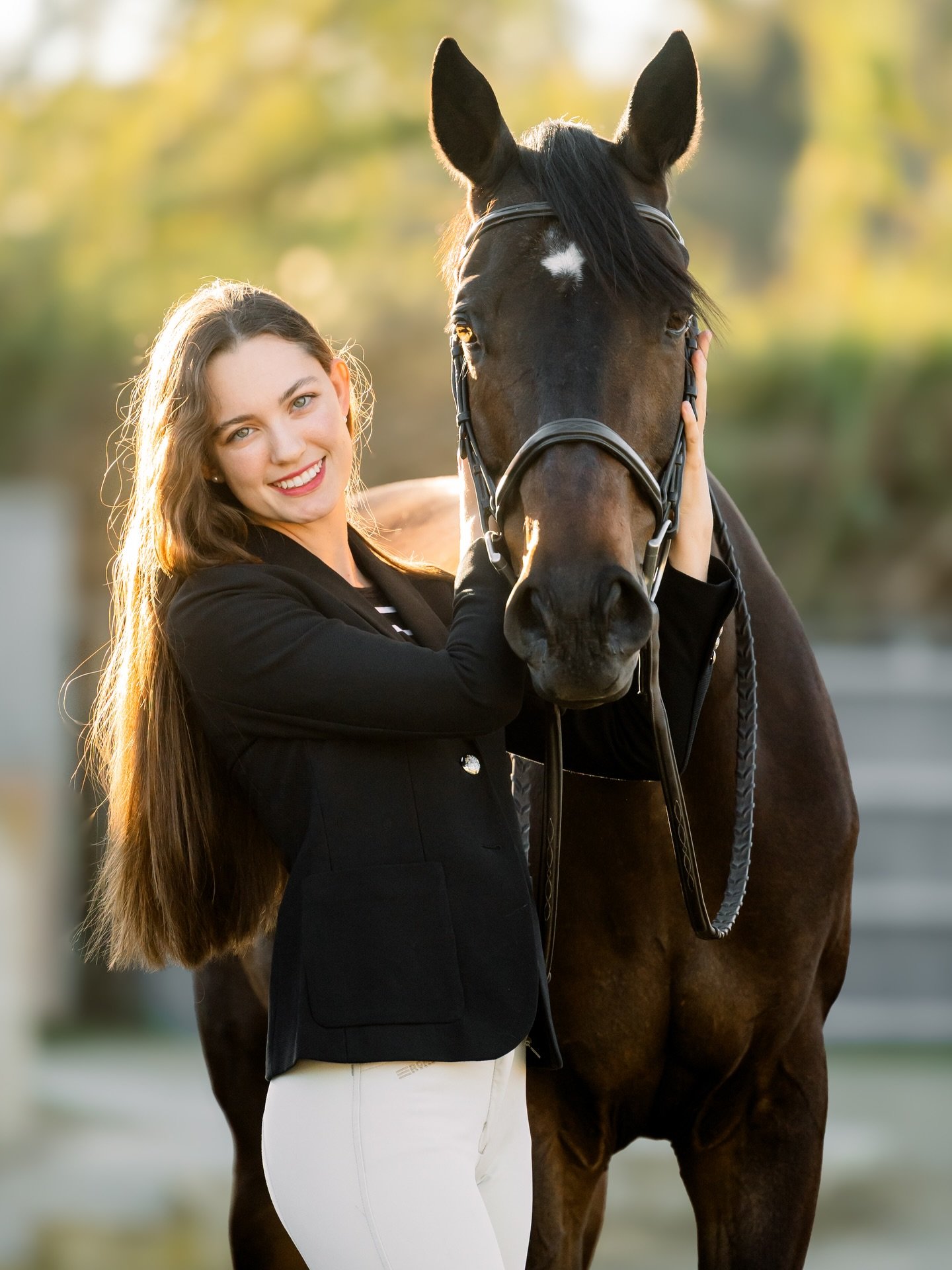 Avery &amp; Arthur 💕

Such a sweet time in San Juan capturing these two! Wishing Avery all the best as she travels across the country pursuing her next chapter!

#AshleighMagnusPhotography #equinephotographer #showjumper