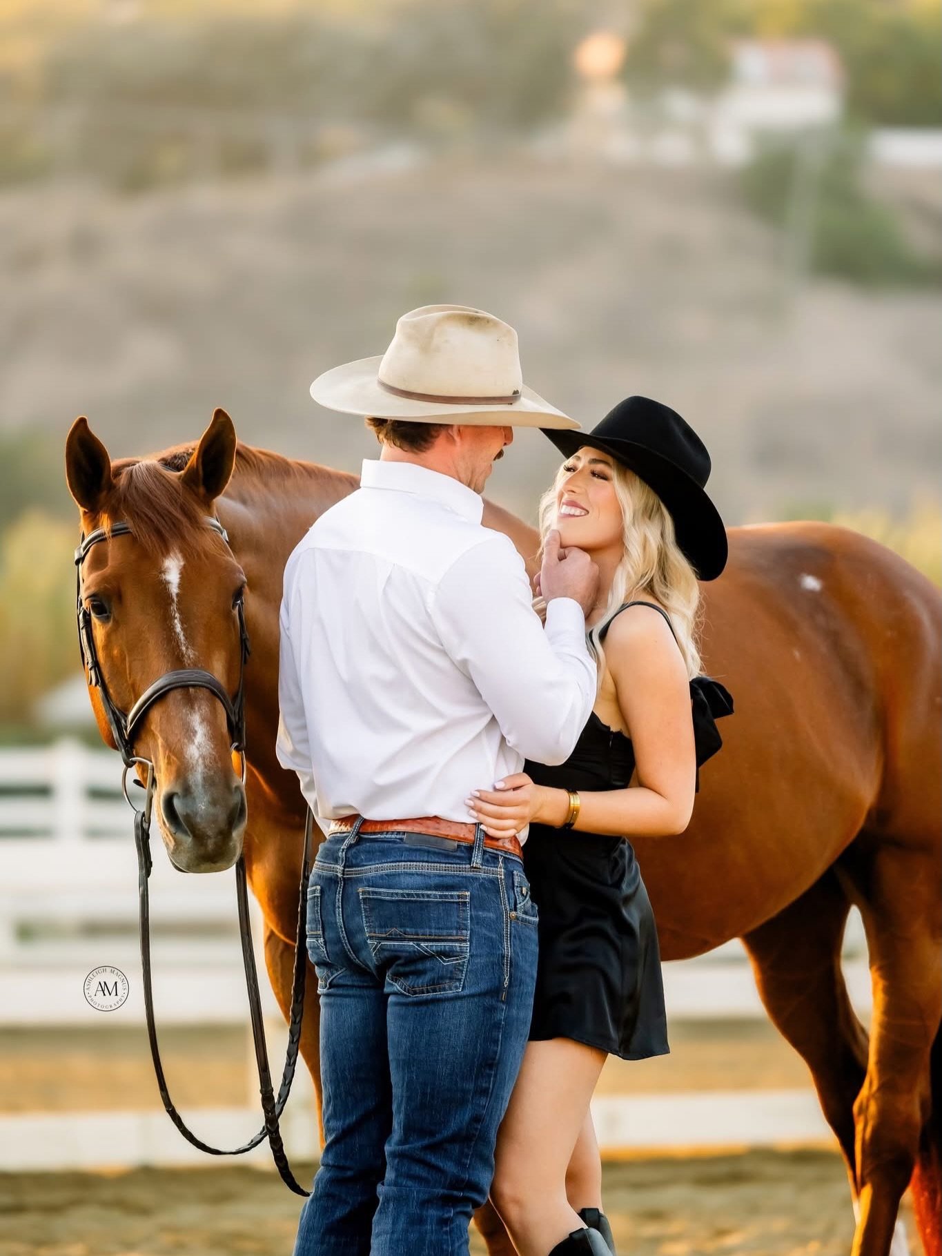 Just a cowgirl and her cowboy ❤️
Love capturing sweet couples sessions! If you&rsquo;ve been wanting to get some memories made with your equine partner and loved one reach out today! ✨