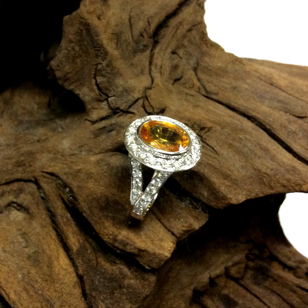 162-continental-jewels-manufacturers-ring-cjr000162-18k-white-gold-vvs1-diamonds-yellow-sapphire-customised-oval-ring.jpg