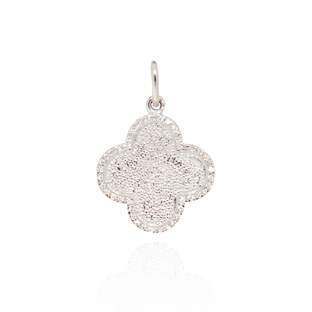 119-continental-jewels-manufacturers-pendant-cjp000119-18k-white-gold-vvs1-diamonds-customised-4-rounded-flower-pendant.jpg