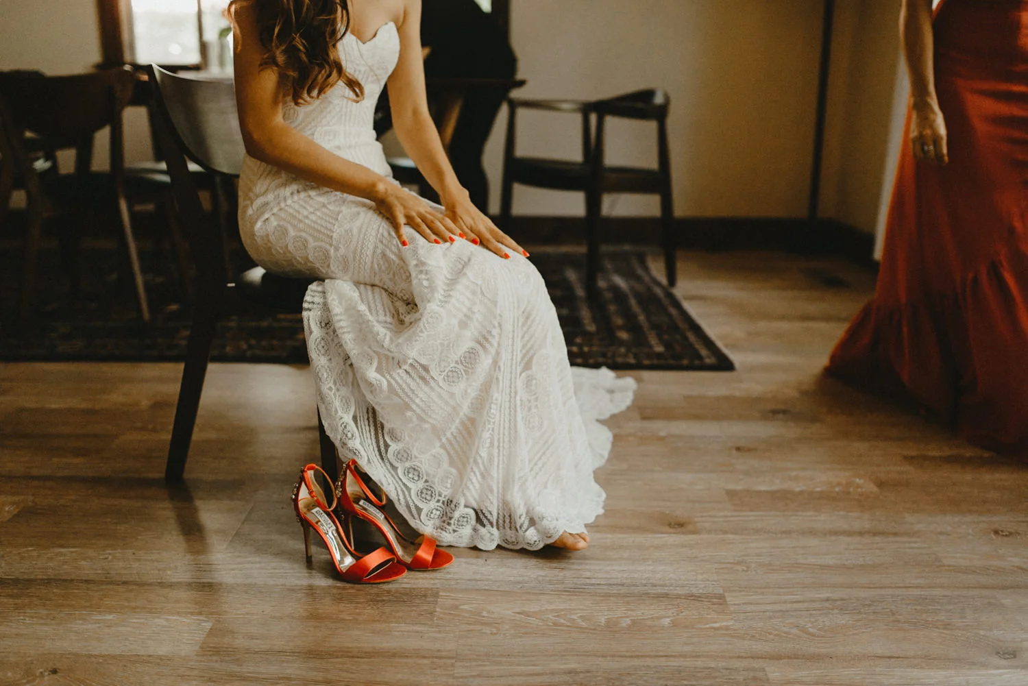 bride and her red high heels