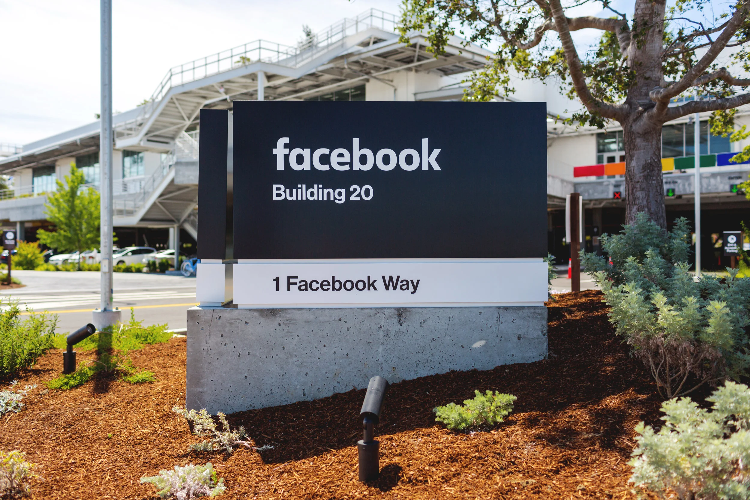 Facebook 廣告成本上升之趨勢與必然